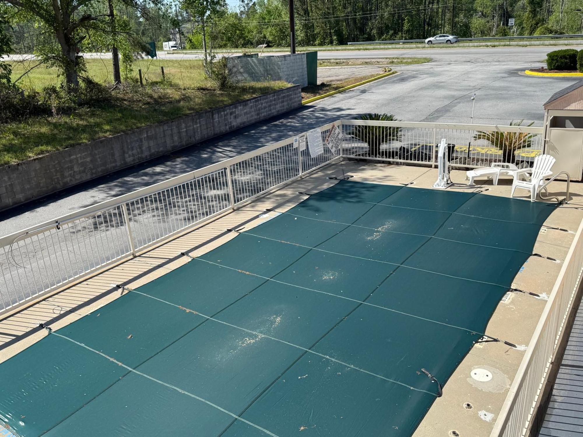 Country Hearth Inn & Suites Augusta Bagian luar foto